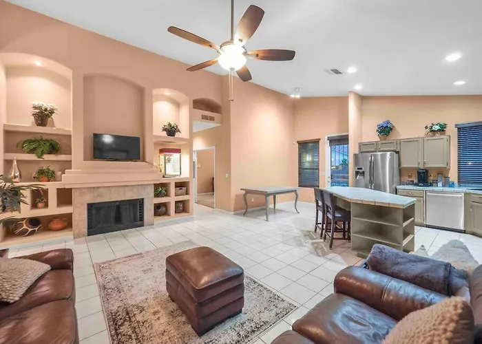 Private House In N Scottsdale Holiday home Cave Creek